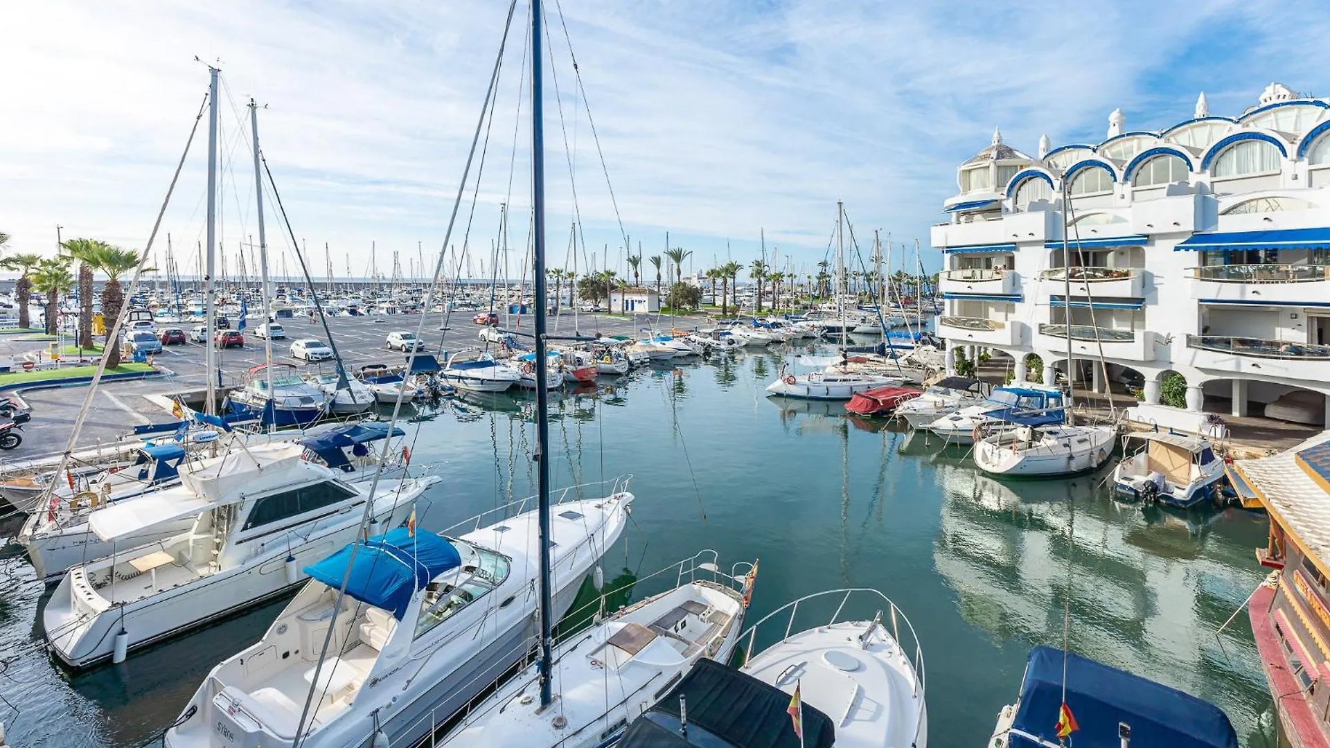 Holiday Rental Apartment Located In Puerto Marina With Sea Views, First Line Of Beach. Benalmádena Španělsko