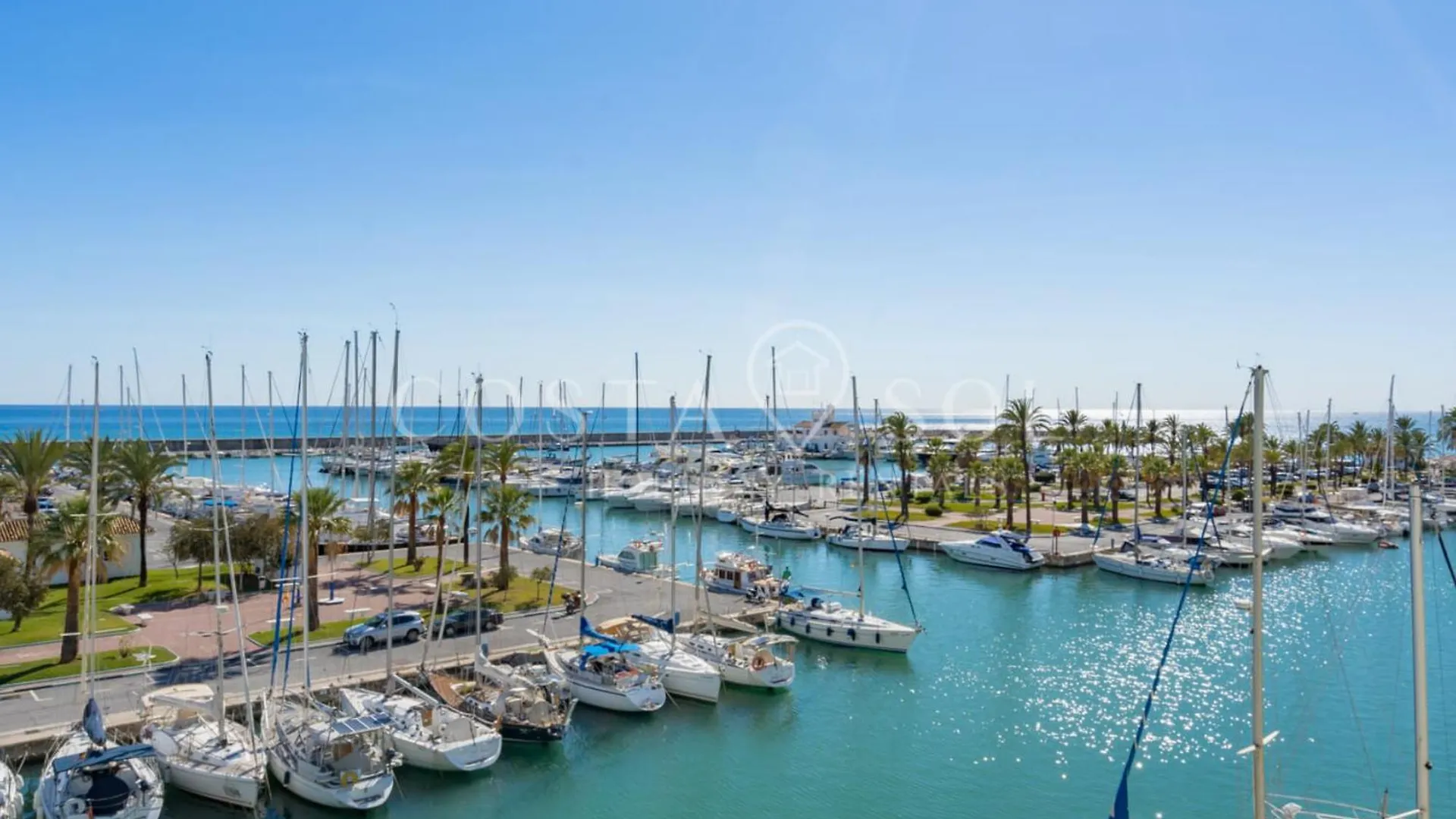 Holiday Rental Apartment Located In Puerto Marina With Sea Views, First Line Of Beach. Benalmádena